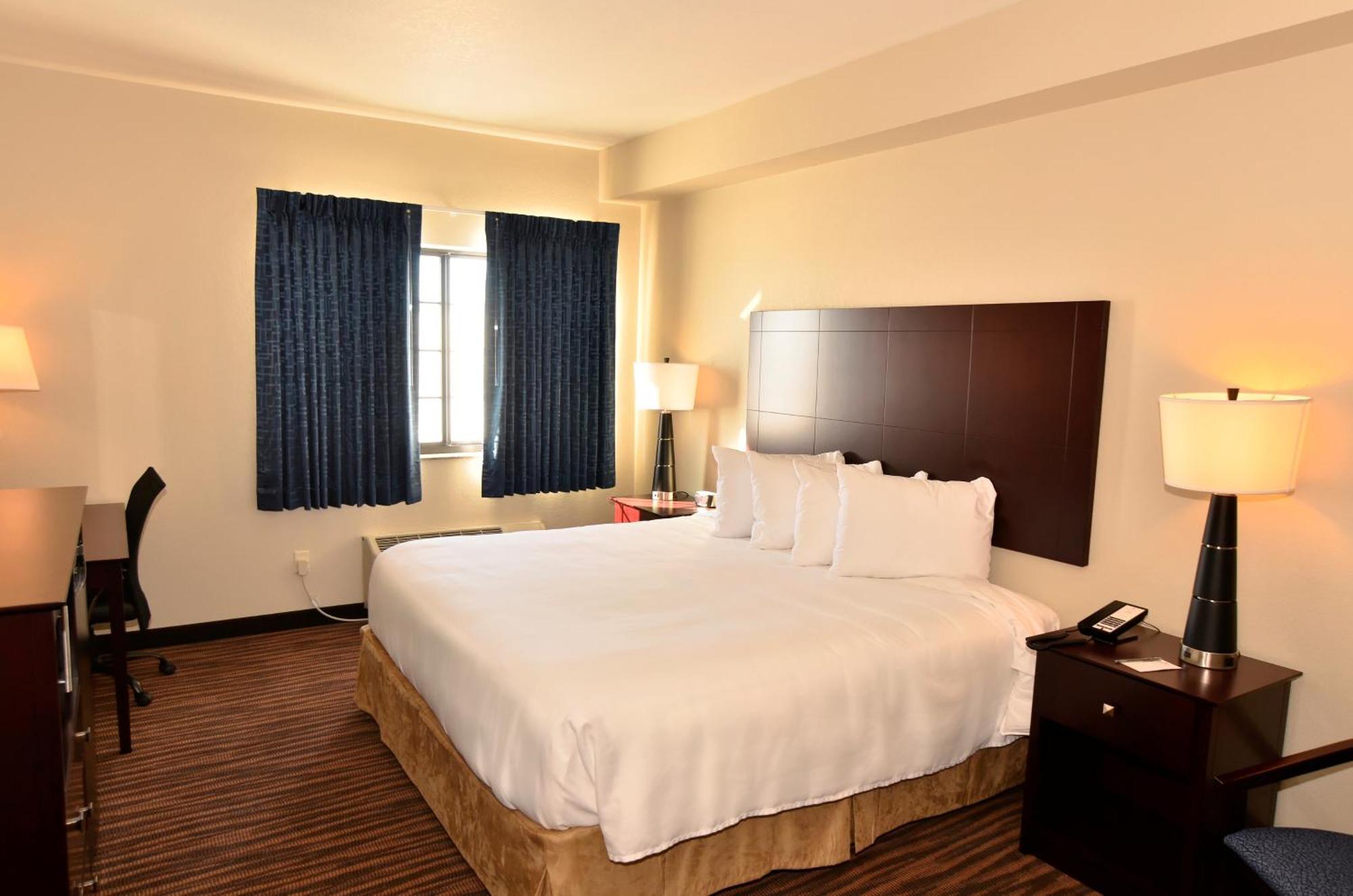 Cobblestone Inn & Suites - Holstein Room photo