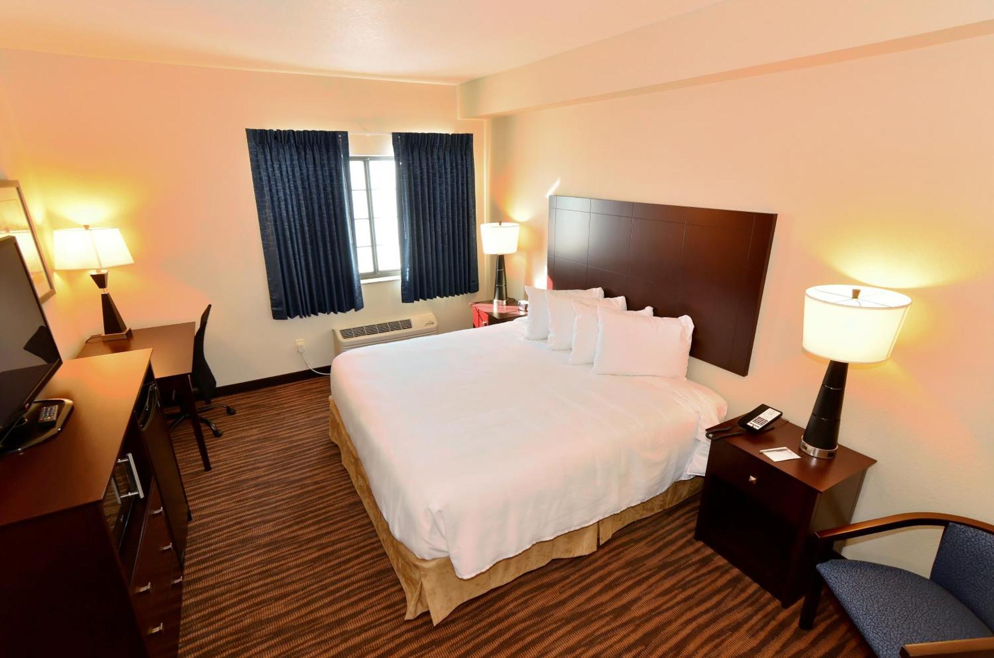 Cobblestone Inn & Suites - Holstein Room photo