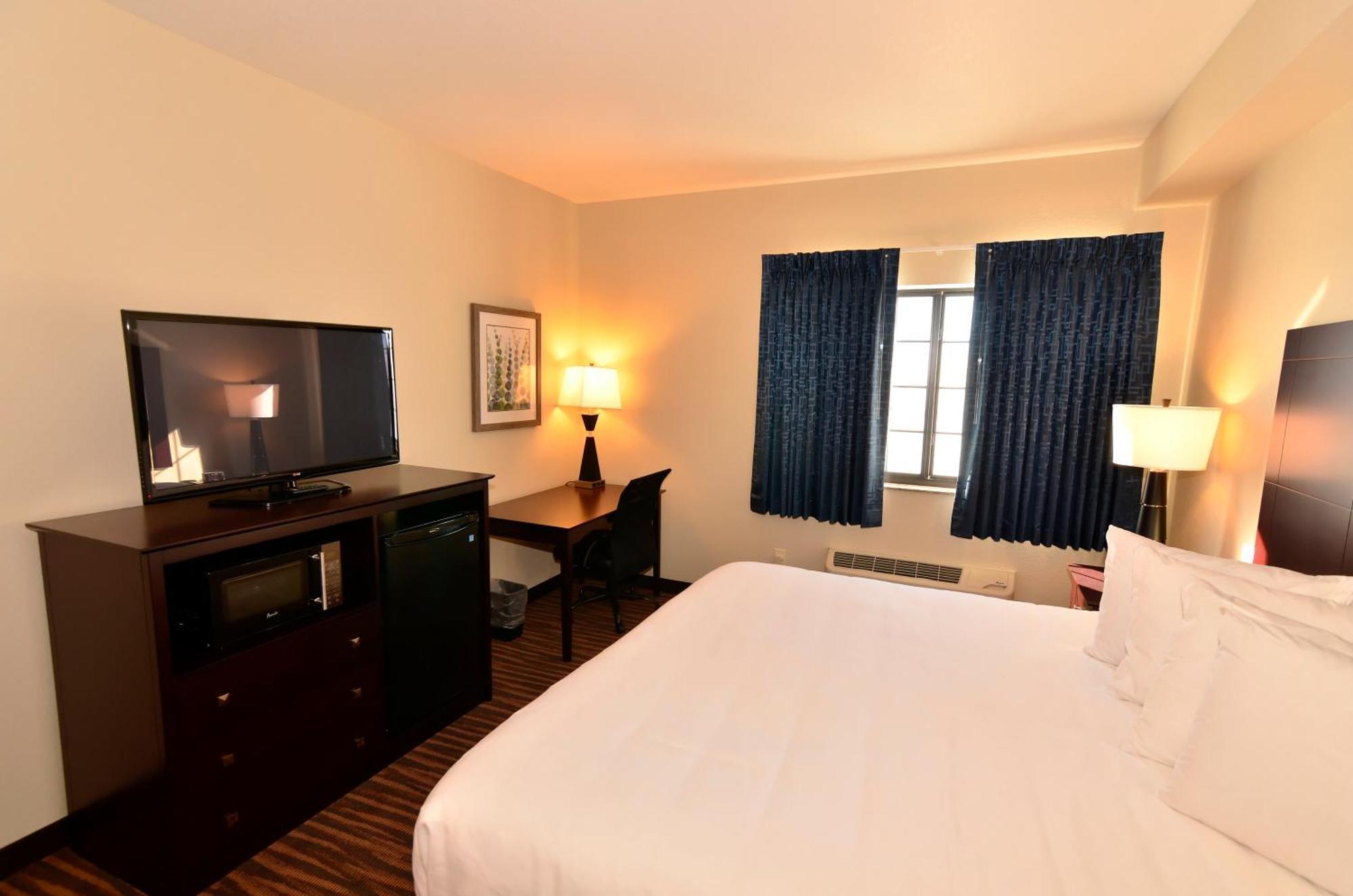 Cobblestone Inn & Suites - Holstein Room photo