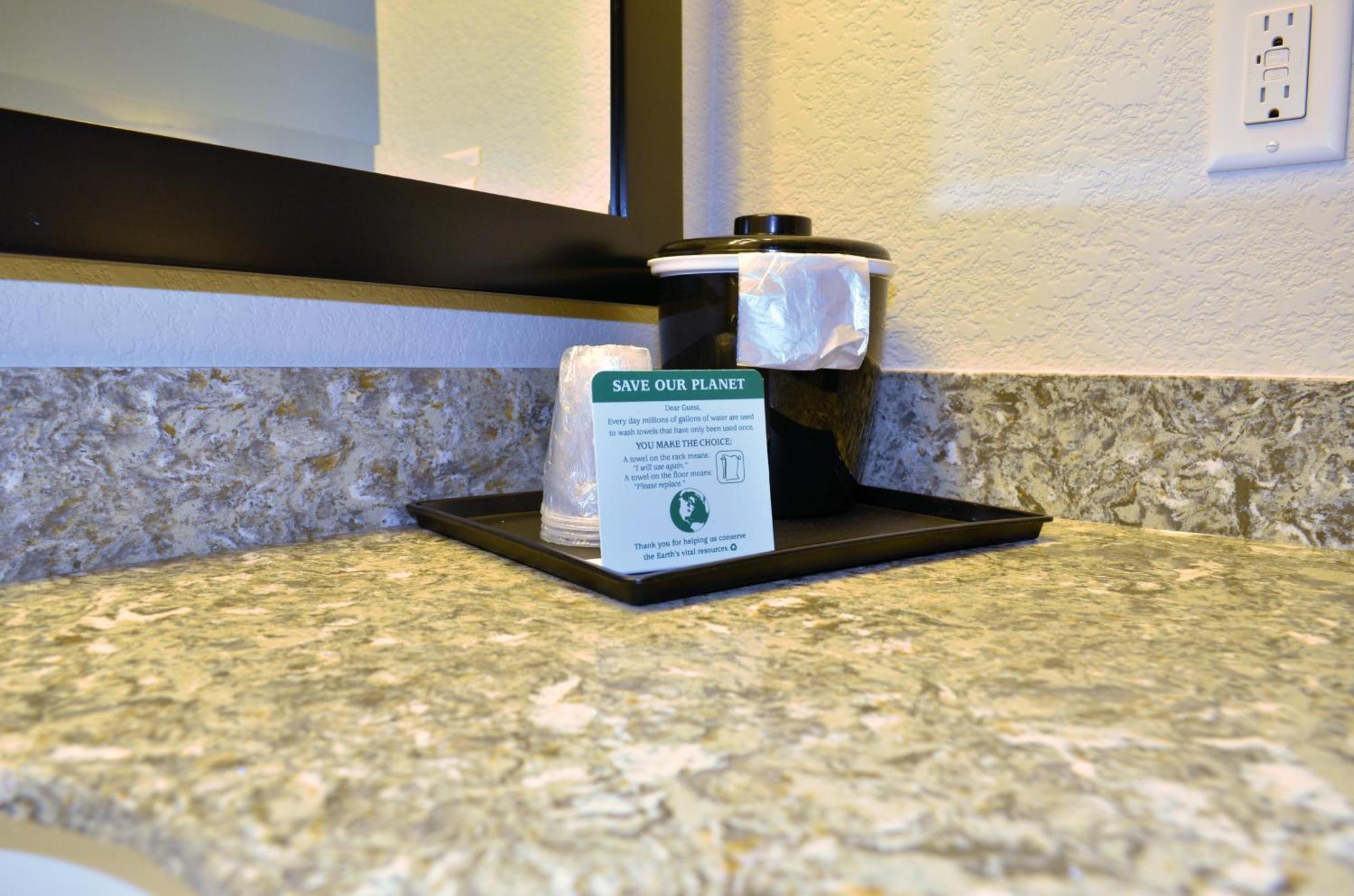 Cobblestone Inn & Suites - Holstein Room photo